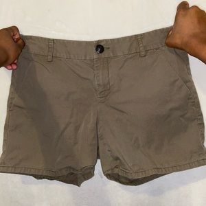 gap shorts